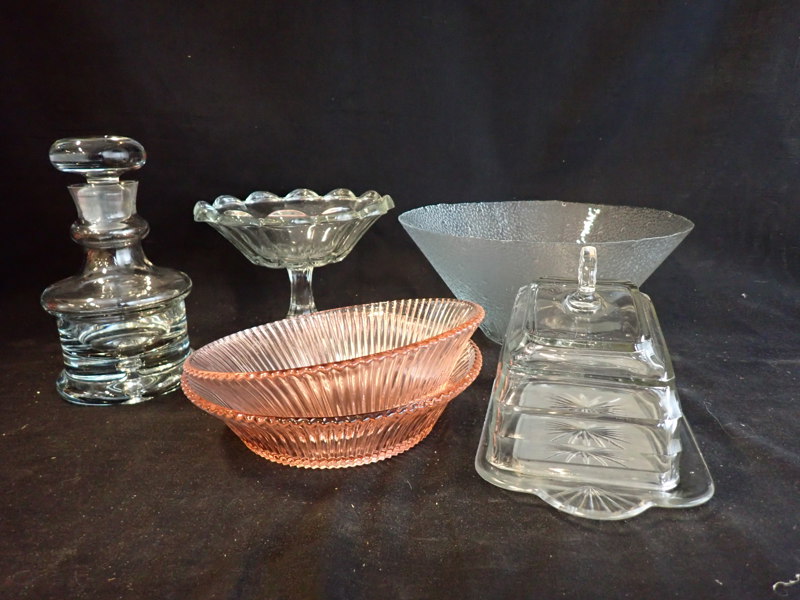 KARAFF, SKÅLAR + OSTKUPA