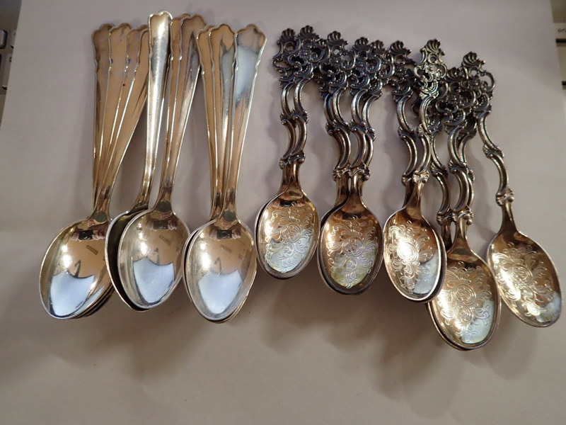 22st silverskedar    Vikt:240gr