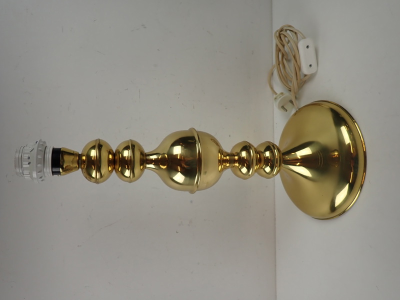 LAMPFOT Elarmatur Kosta