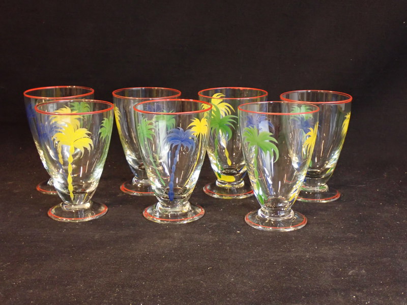 7 st DRICKSGLAS med målad dekor