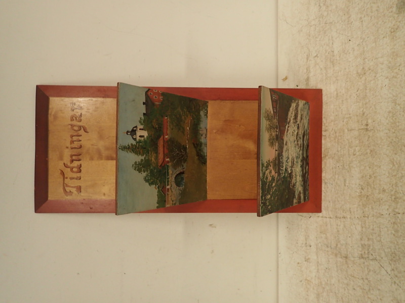 Målat tidningsställ  62x27cm