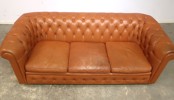 ARNE NORELL. SOFFA CHESTERFIELD-TYP