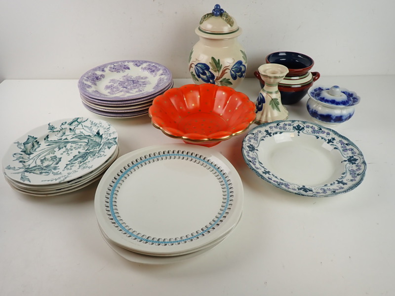 PORSLINSDELAR bl a Gefle och BoFajans