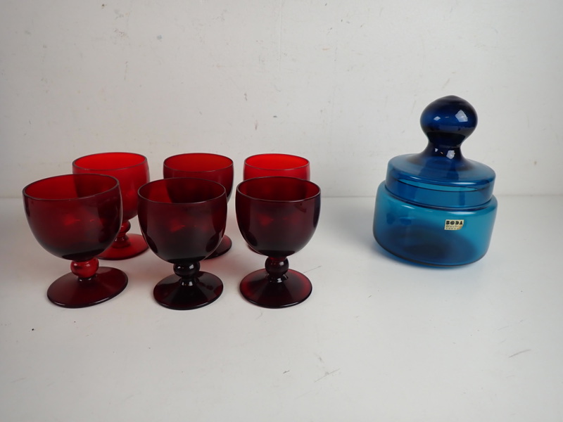LOCKSKÅL B. Vallien, Boda + 6 st röda GLAS