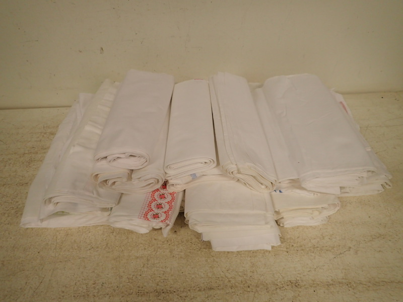 Parti med lakan o örngott