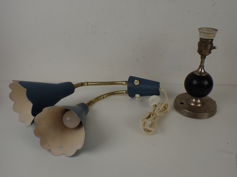 VÄGGLAMPA + LAMPFOT