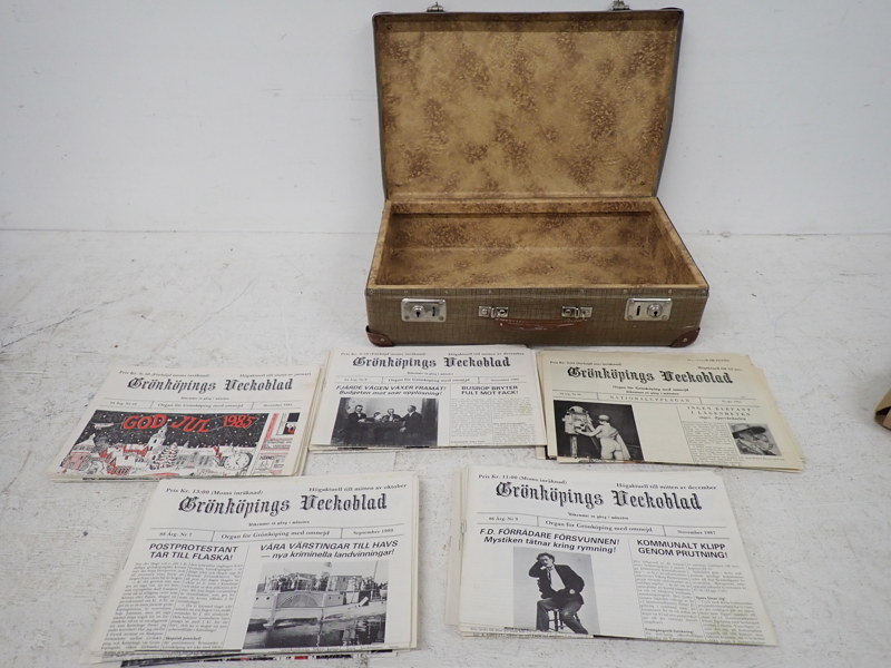 VÄSKA + "Grönköpings Veckoblad"