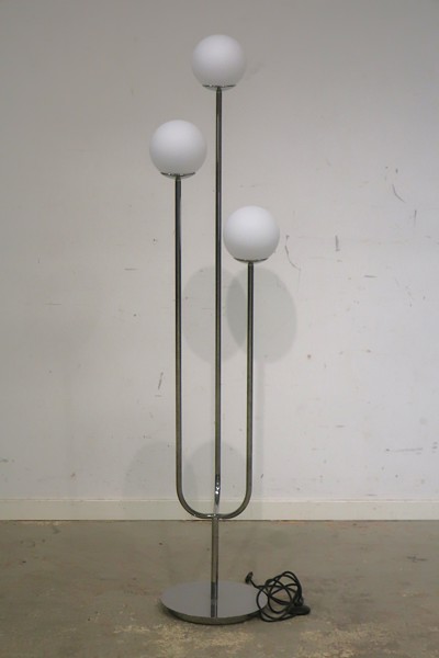 GOLVLAMPA. IKEA SIMRISHAMN