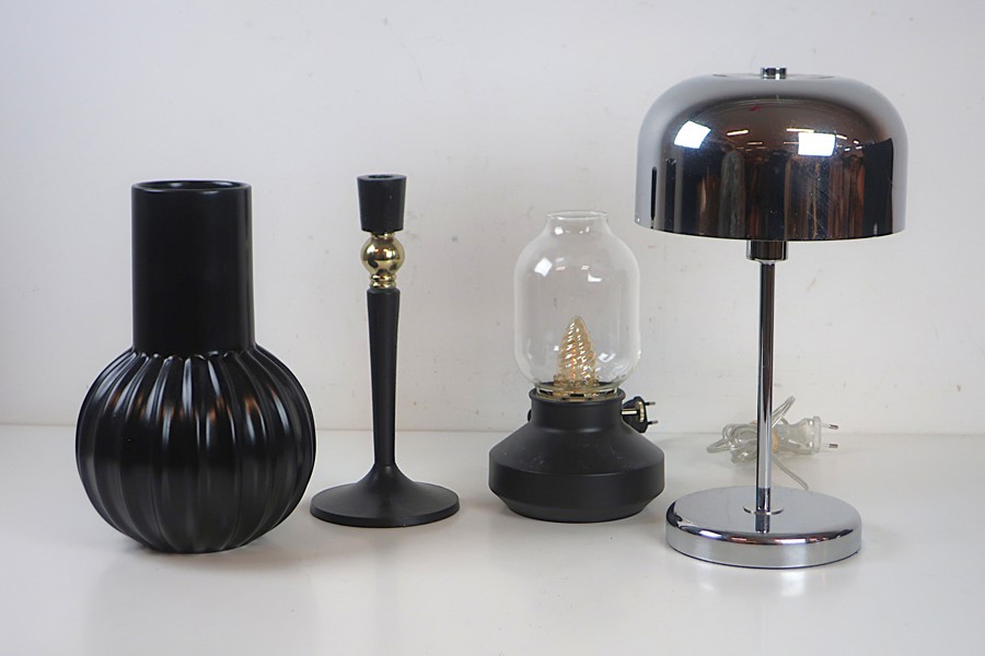 BELYSNINGAR, VAS OCH LJUSSTAKE