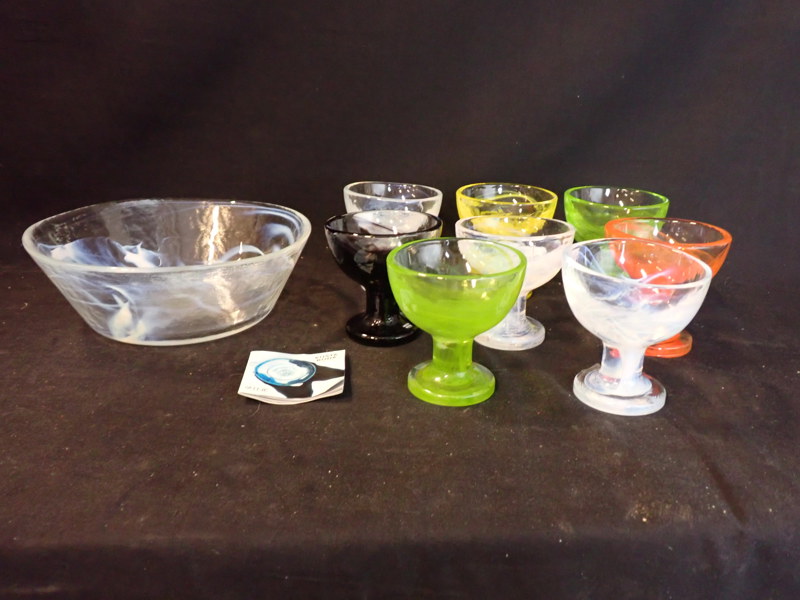 SKÅL + 8 st EFTERRÄTTSGLAS "Mine" UHV, Kosta Boda