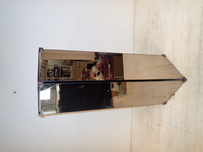 Piedestal  spegelklädd  H:82cm