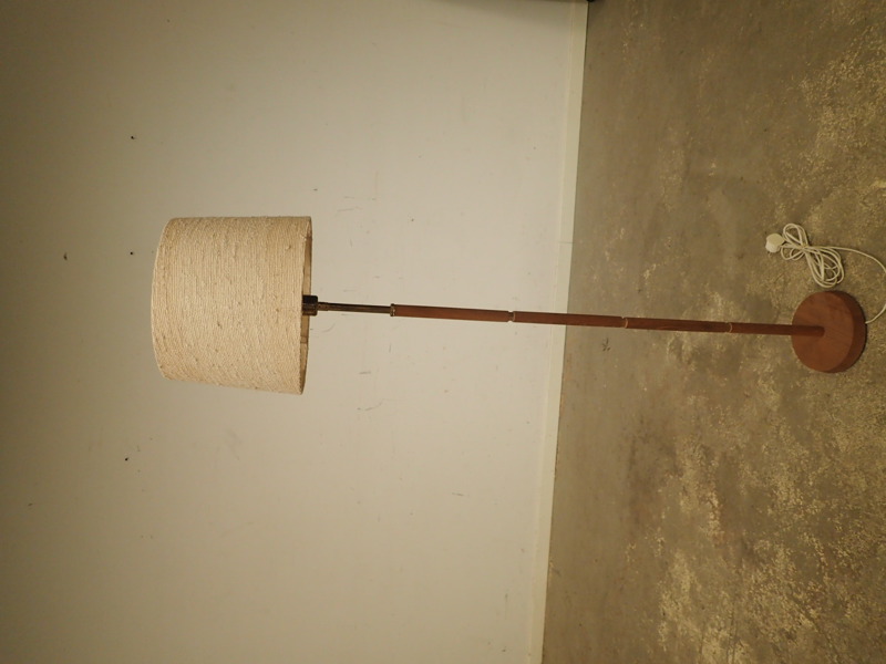 Golvlampa  märkt  ÖIA Typ 11