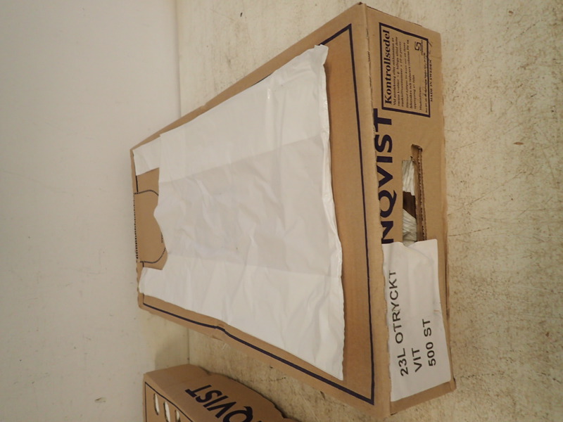 Plastkassar  23L  500st