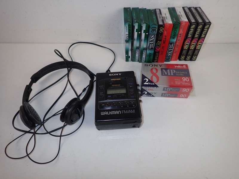 Sony Walkman + obrukade KASETTER