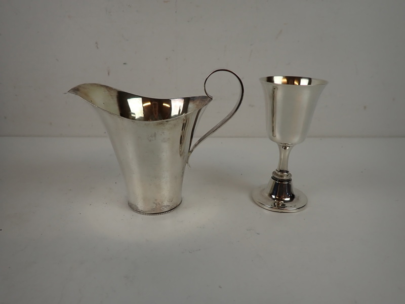 2 - delar SILVER Vikt 205 gram