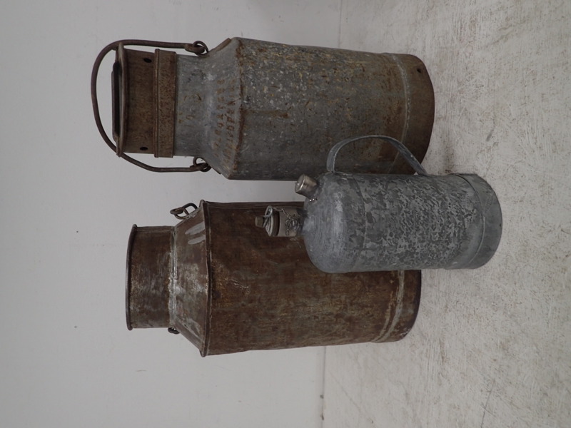 2st mjölkkannor m.m