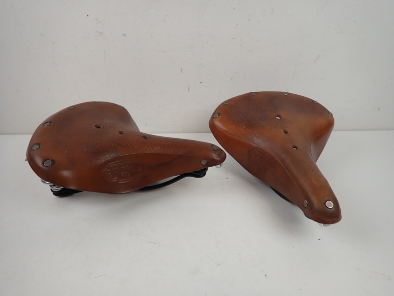 2 st CYKELSADLAR i skinn "Brooks" England