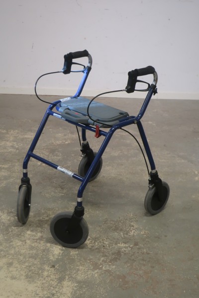 ROLLATOR. DOLOMIT